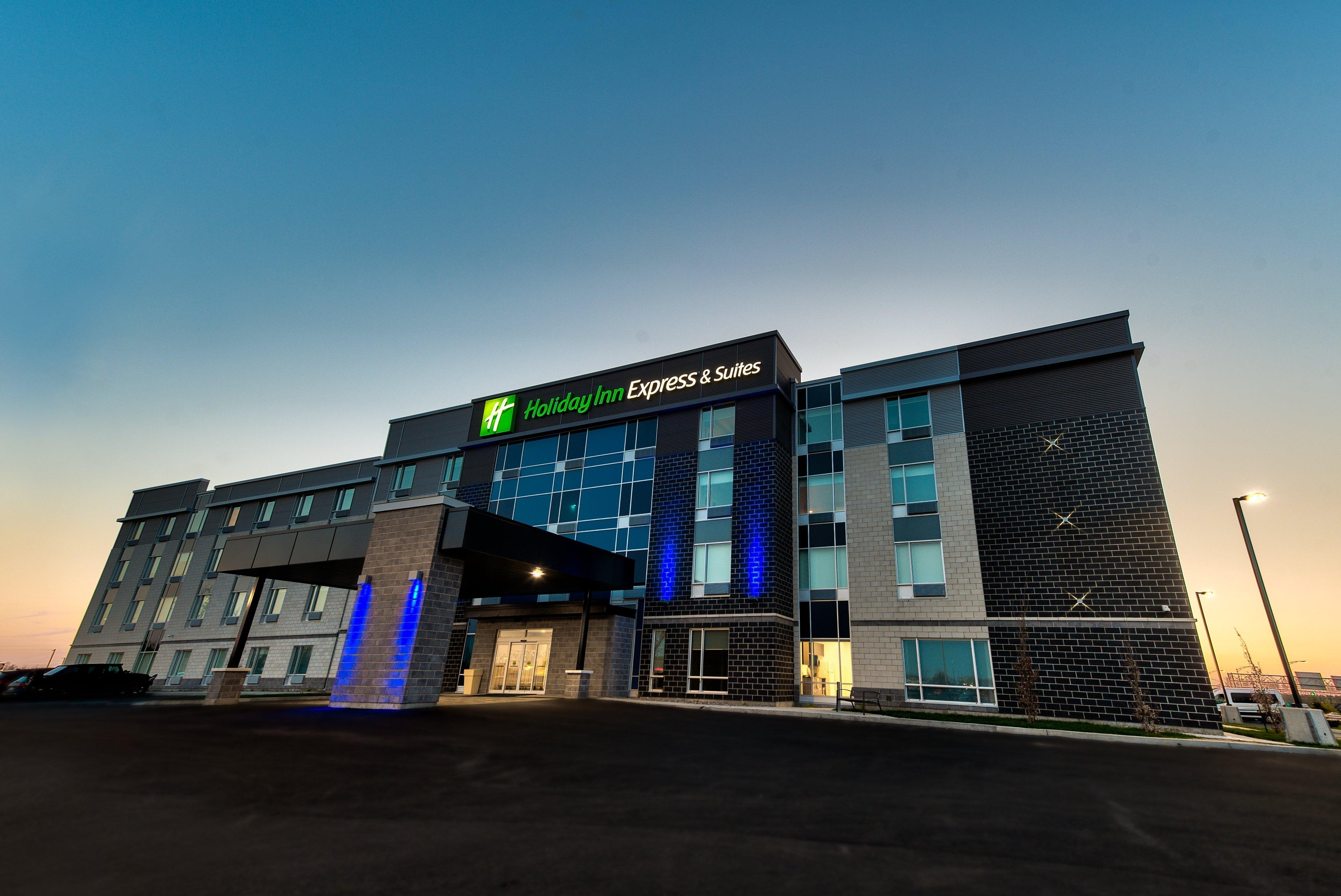 Holiday Inn Express & Suites - Trois Rivieres Ouest By Ihg Buitenkant foto